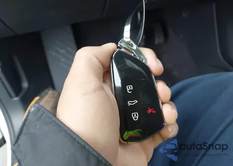 2024 Volkswagen Atlas 2.0T Se z USA, uszkodzony, nr VIN 1V2LR2CA4RC510185